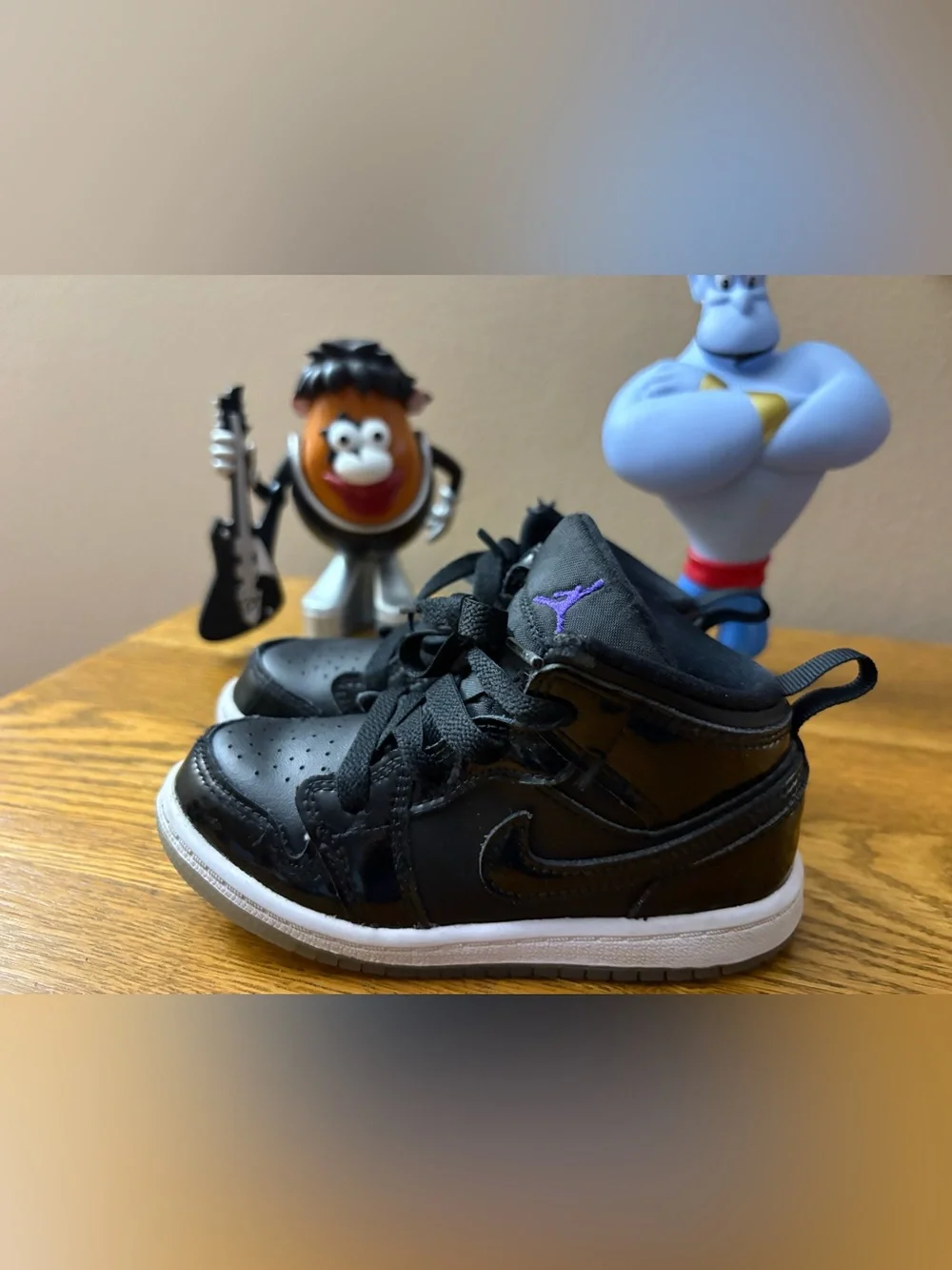 Little kid/toddlers black and blue Air Jordan Jordans. Size 8.5.